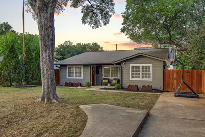 2104 W 10th Street, Austin, TX 78703 - Photo 2