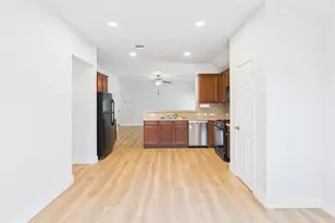 546 Travertine Trail, Buda, TX 78610 - Photo 16