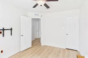 546 Travertine Trail, Buda, TX 78610 - Photo 6