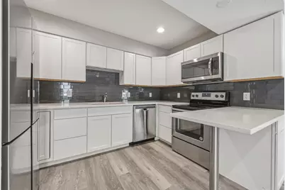 935 La Posada Drive #144, Austin, TX 78752 - Photo 10