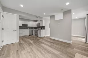 935 La Posada Dr, Austin, TX 78752 - Photo 2