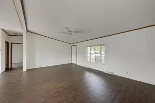 187 SE Horseshoe Bend, San Marcos, TX 78666 - Photo 8