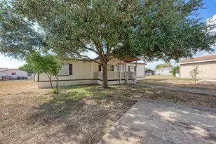 187 SE Horseshoe Bend, San Marcos, TX 78666 - Photo 4