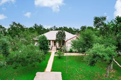 209 Cascade Trail, San Marcos, TX 78666 - Photo 4