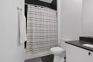 800 Embassy Dr, Austin, TX 78702 - Photo 22