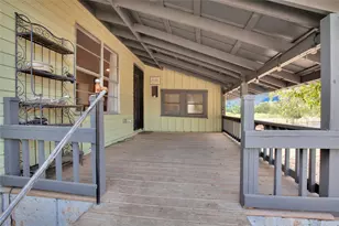 1607 E 4th St, Taylor, TX 76574 - Photo 28