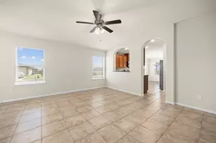 101 Plata Ln, Jarrell, TX 76537 - Photo 6