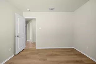 101 Plata Ln, Jarrell, TX 76537 - Photo 12