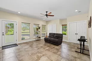 502 S Lariat Cir, Dripping Springs, TX 78620 - Photo 12