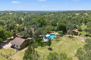 502 S Lariat Cir, Dripping Springs, TX 78620 - Photo 1