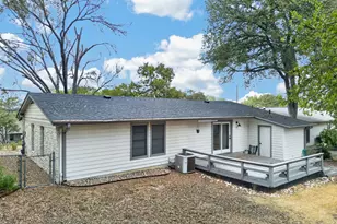 2703 Princeton Dr, Austin, TX 78741 - Photo 22