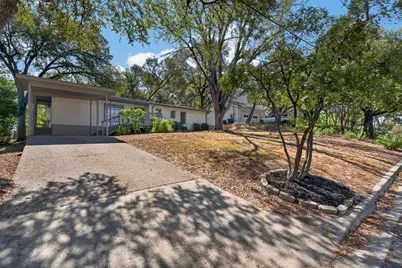 2703 Princeton Drive, Austin, TX 78741 - Photo 2