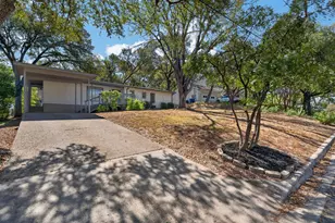 2703 Princeton Dr, Austin, TX 78741 - Photo 2