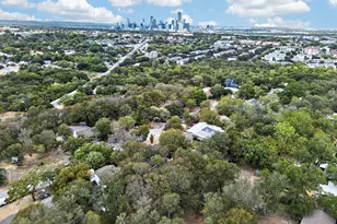 2703 Princeton Dr, Austin, TX 78741 - Photo 26