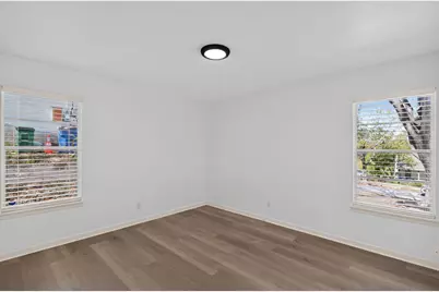 2703 Princeton Drive, Austin, TX 78741 - Photo 16