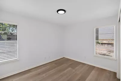 2703 Princeton Drive, Austin, TX 78741 - Photo 20