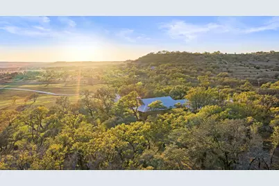 4827 Maenius Road, Blanco, TX 78606 - Photo 4