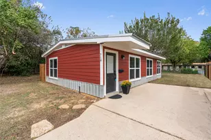 718 Hunter Dr, Rockdale, TX 76567 - Photo 1