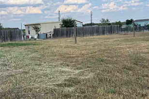 490 Rosewood Dr, Dale, TX 78616 - Photo 8