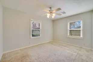 106 Hudgins St, Smithville, TX 78957 - Photo 14