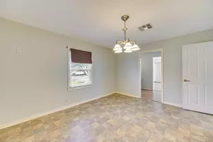 106 Hudgins St, Smithville, TX 78957 - Photo 10