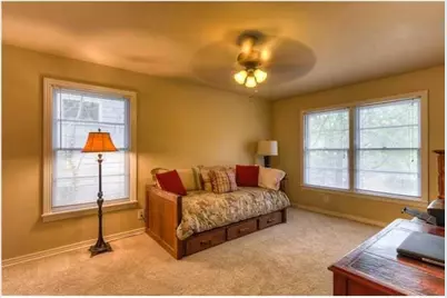 2111 W 10th Street, Austin, TX 78703 - Photo 16