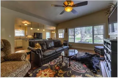 2111 W 10th Street, Austin, TX 78703 - Photo 10