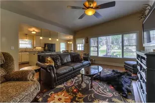 2111 W 10th St, Austin, TX 78703 - Photo 10