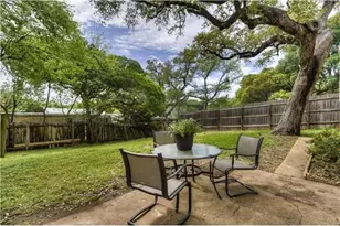 2111 W 10th St, Austin, TX 78703 - Photo 20