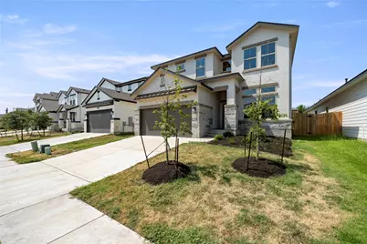 145 Comet Pointe Drive, Georgetown, TX 78628 - Photo 4
