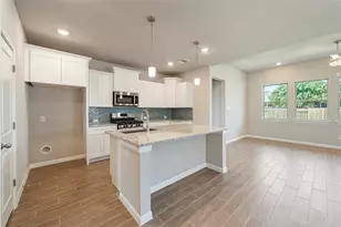 145 Comet Pointe Dr, Georgetown, TX 78628 - Photo 6