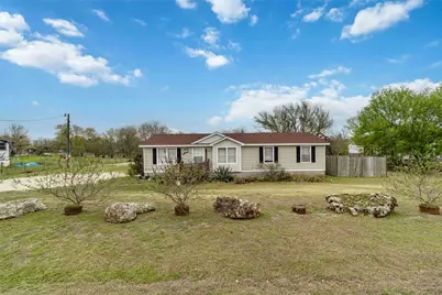 1225 Grandview Drive, San Marcos, TX 78666 - Photo 2