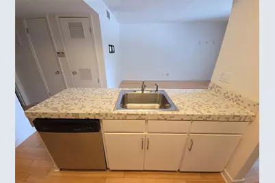 2303 E Side Drive #220, Austin, TX 78704 - Photo 6