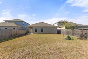 717 Peak Pl, Seguin, TX 78155 - Photo 24