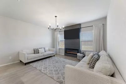 717 Peak Place, Seguin, TX 78155 - Photo 4