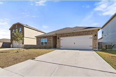 717 Peak Place, Seguin, TX 78155 - Photo 2