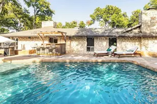6102 Cherrylawn Cir, Austin, TX 78723 - Photo 4