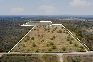 2124 Bugtussle Ln, Luling, TX 78648 - Photo 1