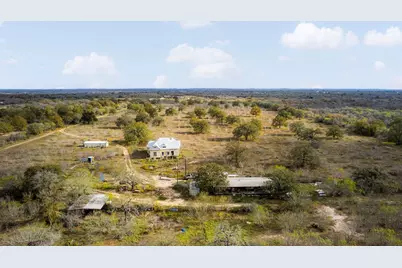 2124 Bugtussle Lane, Luling, TX 78648 - Photo 18