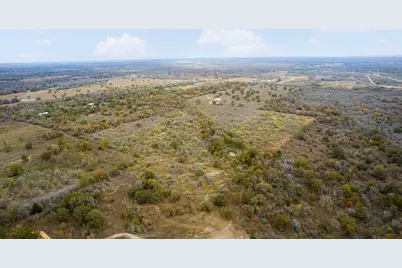 2124 Bugtussle Lane, Luling, TX 78648 - Photo 20