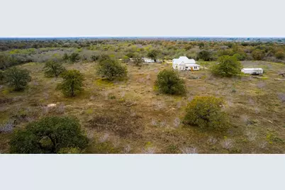 2124 Bugtussle Lane, Luling, TX 78648 - Photo 12
