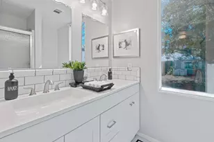 909 Hudgins St, Smithville, TX 78957 - Photo 12