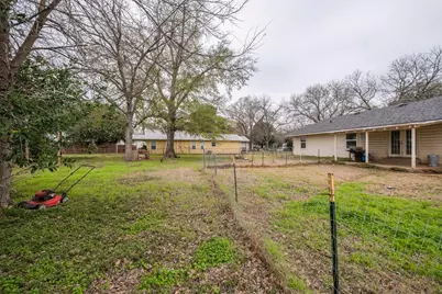 504 Marburger Street, Smithville, TX 78957 - Photo 38