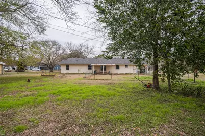 504 Marburger Street, Smithville, TX 78957 - Photo 36