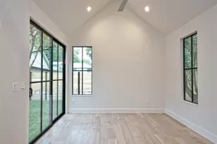 6005 Woodrow Ave, Austin, TX 78757 - Photo 18