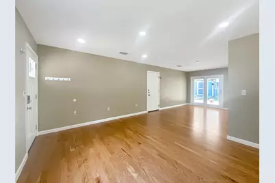 8801 Parkfield Drive, Austin, TX 78758 - Photo 6