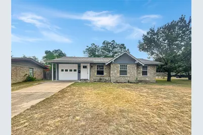 8801 Parkfield Drive, Austin, TX 78758 - Photo 1