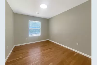 8801 Parkfield Drive, Austin, TX 78758 - Photo 4
