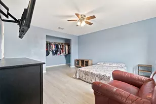 820 Los Milagros Dr, Del Valle, TX 78616 - Photo 12