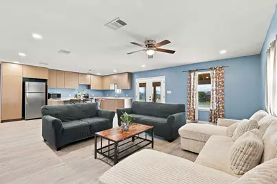 820 Los Milagros Drive, Del Valle, TX 78616 - Photo 4